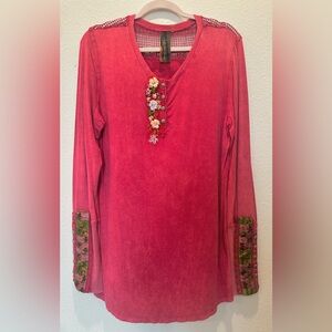 Aratta Embroidered Floral Henley Top - Berry Pink